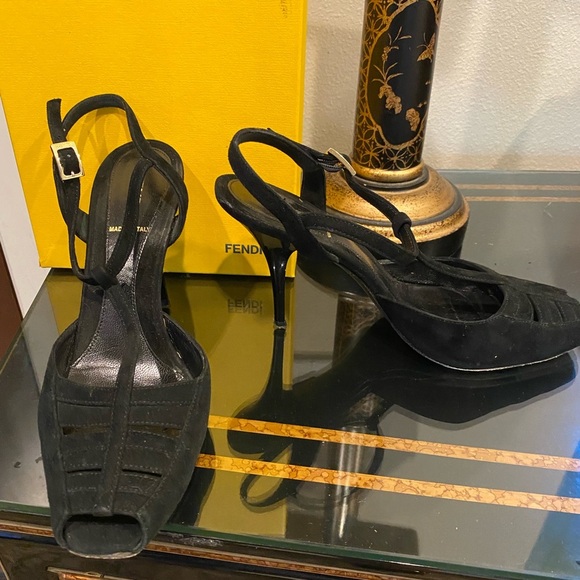 FENDI Black Suede HH Sandals, Pre owned 7 1/2 m - Picture 6 of 7